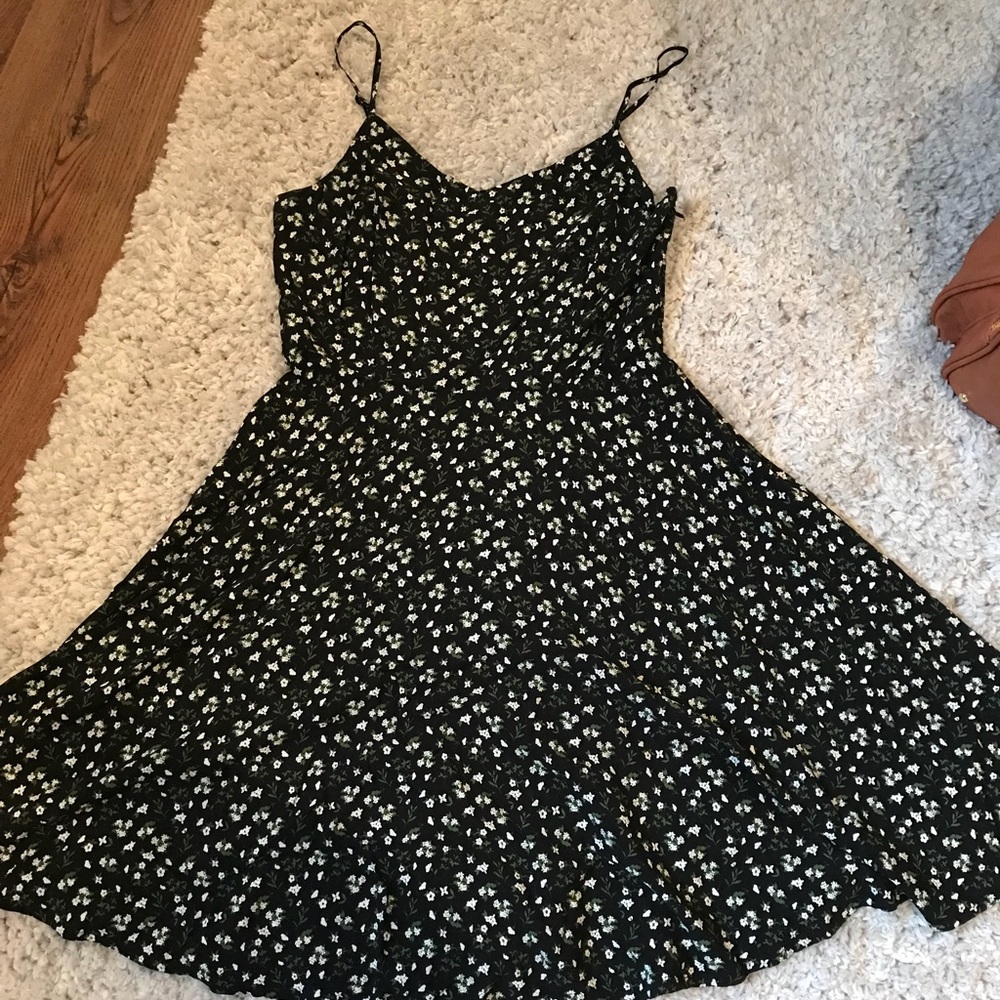 NWOT Old Navy fit and flare black floral dress